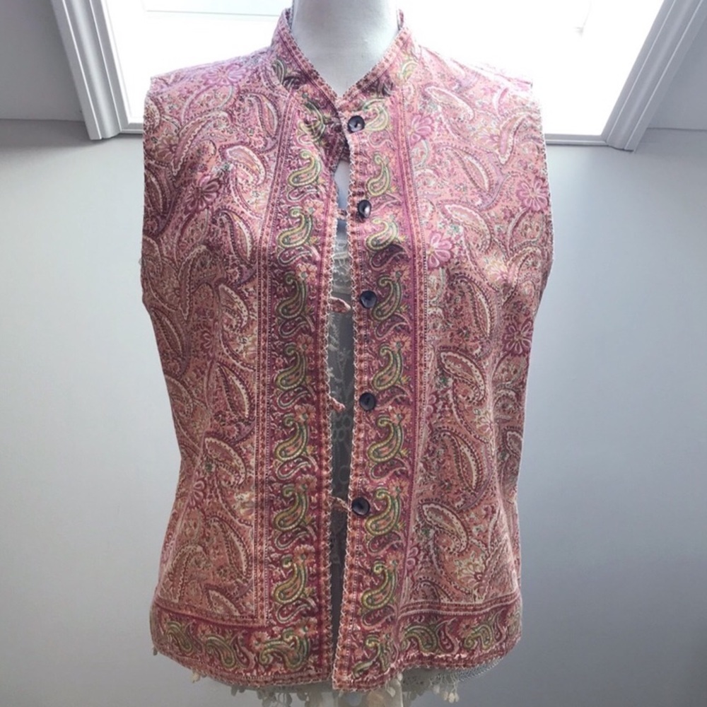 VINTAGE Coral and pink paisley vest embroidered medium reversible